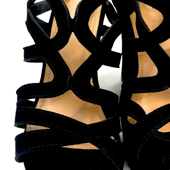 EUC TOP Moda Black Wedge Heels - Picture 4 of 8